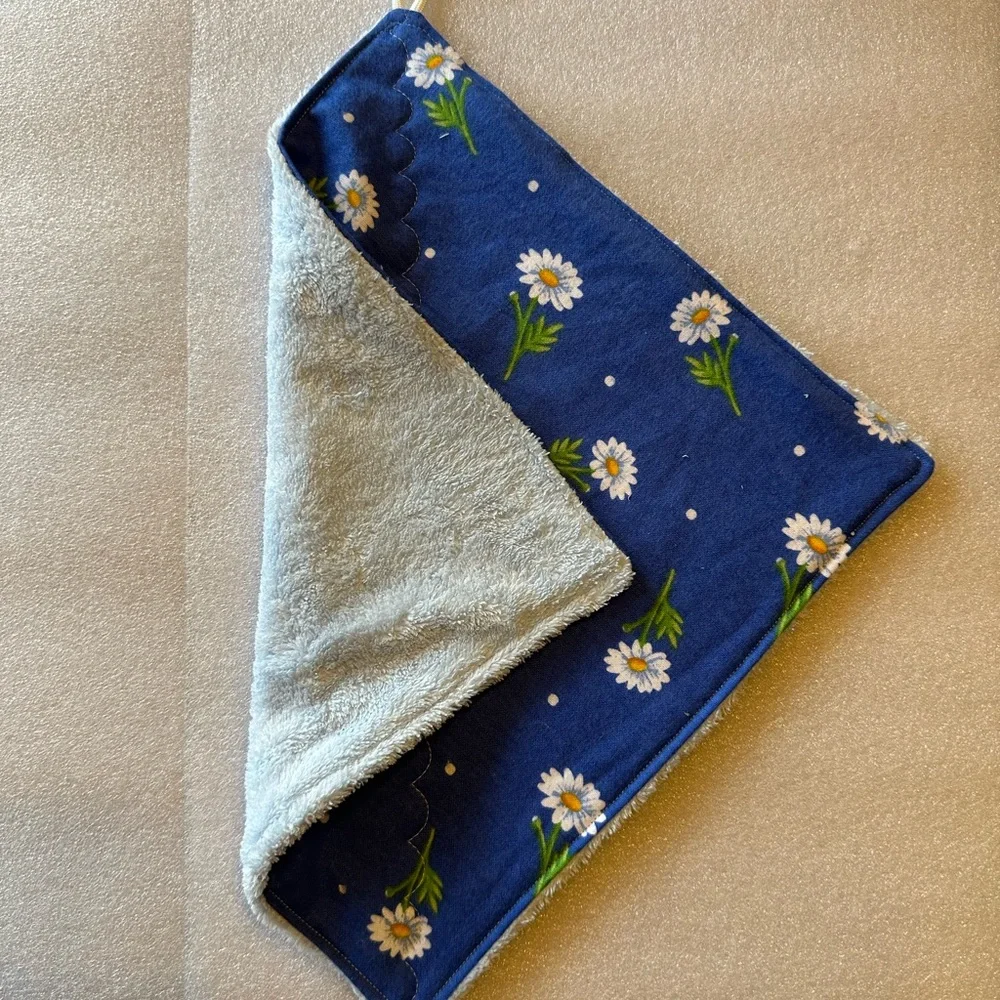 NEW! Handmade Softy Cloth Blue Floral Daisy - Picture 2 of 4